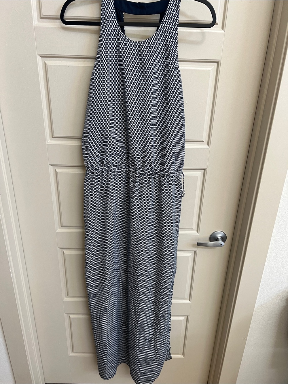 Barneys New York Navy & White Patterned Sleeveless maxi Dress Sz 10 summer comfy - Picture 2 of 10